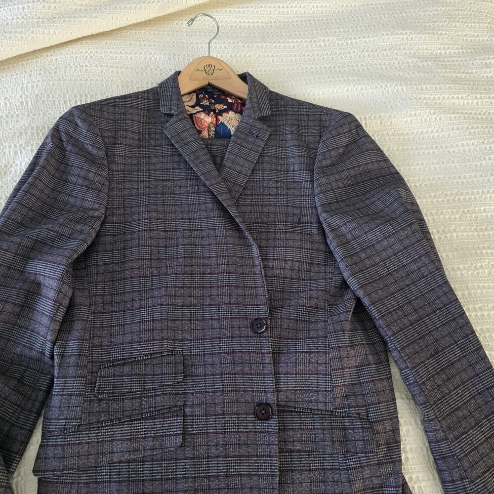 Paisley & Gray Slim Fit Multicolored Suit (Grey, Burgundy, & Blue) - Picture 2 of 4